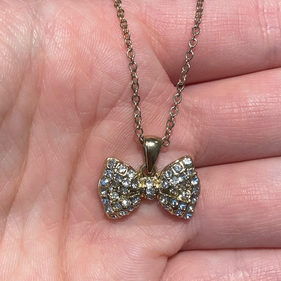 Mini Rhinestone Bow Tie Necklace Gold Tone - Picture 2 of 4